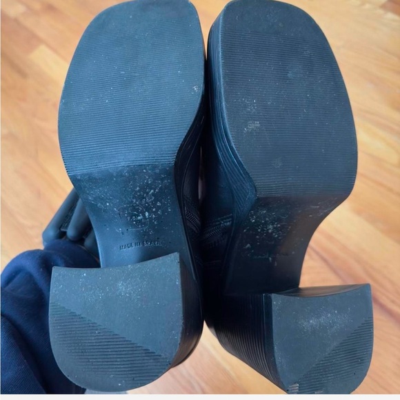 ⚡️SALE⚡️Steve Madden Platform Boots - Picture 4 of 6